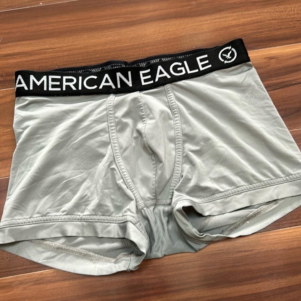 XS American Eagle men’s stretchy boxer briefs